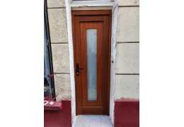 Avant / Après : Transformation d'une Porte d'Entrée en Bois !